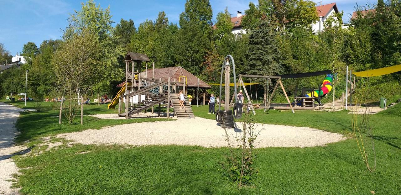 Ferienwohnungen Zum Attersee Lenzing Exterior photo